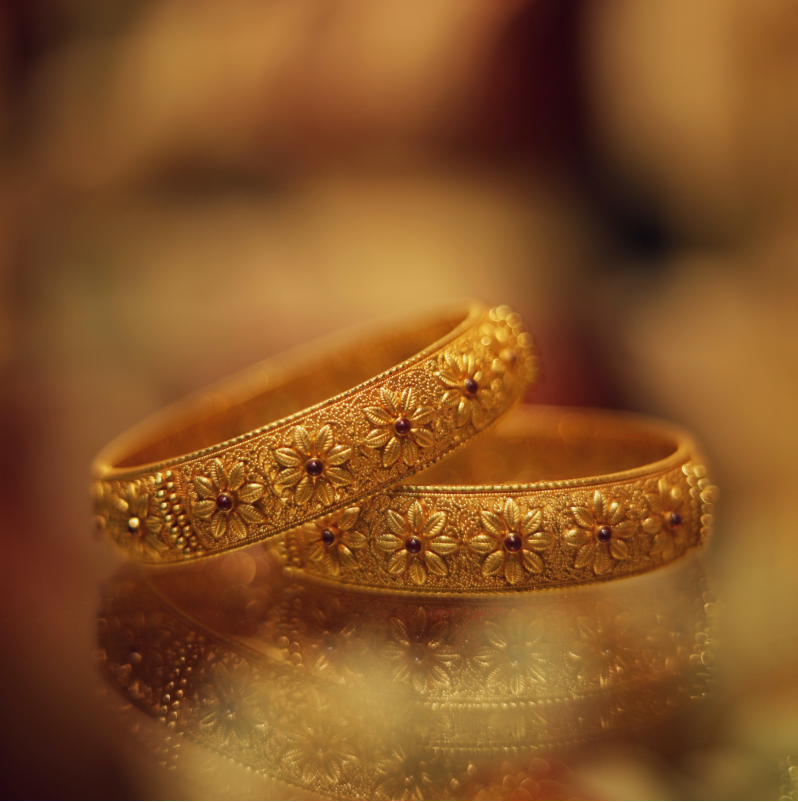 Gold jewellery